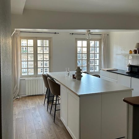 Spacieux Appartement Au Coeur Du Centre Historique De Dinan Eksteriør bilde